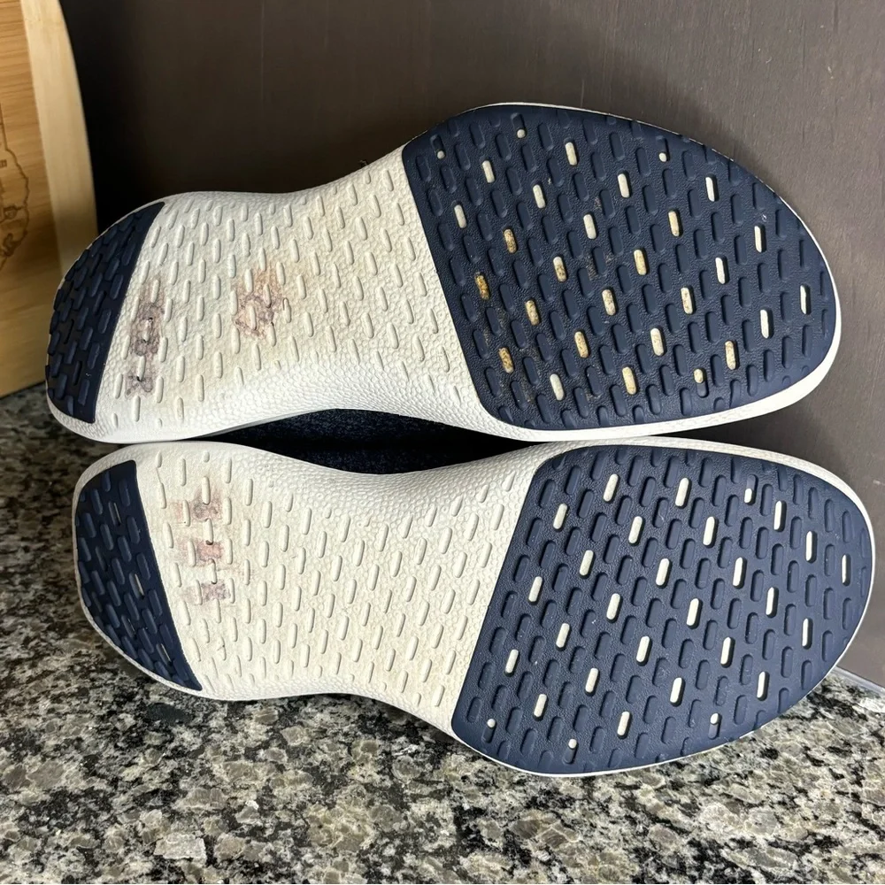 allbirds Wool Dasher Mizzles Women’s Sneakers Navy Size 8 1/2